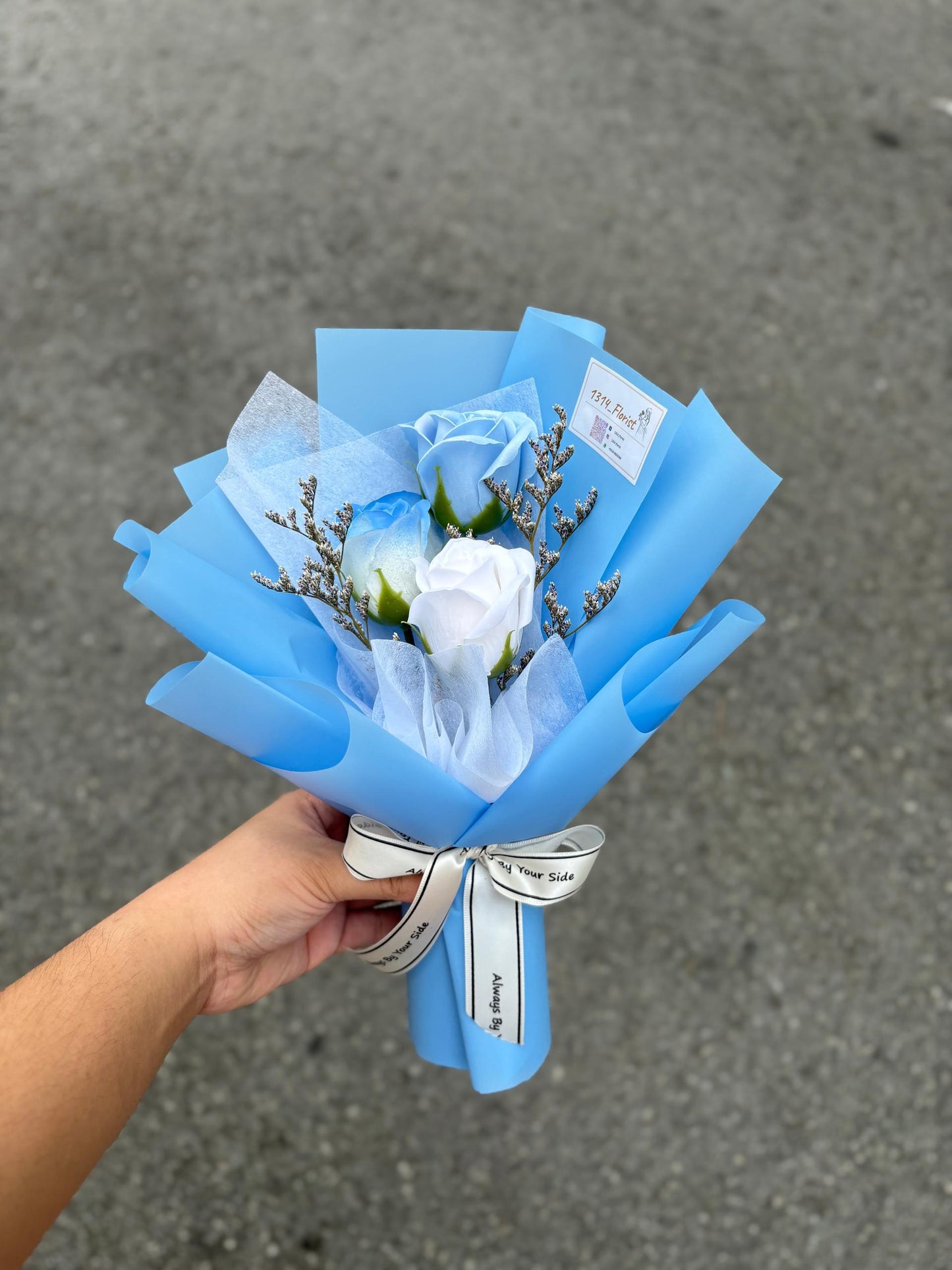 ROSE TRIO (BLUE)