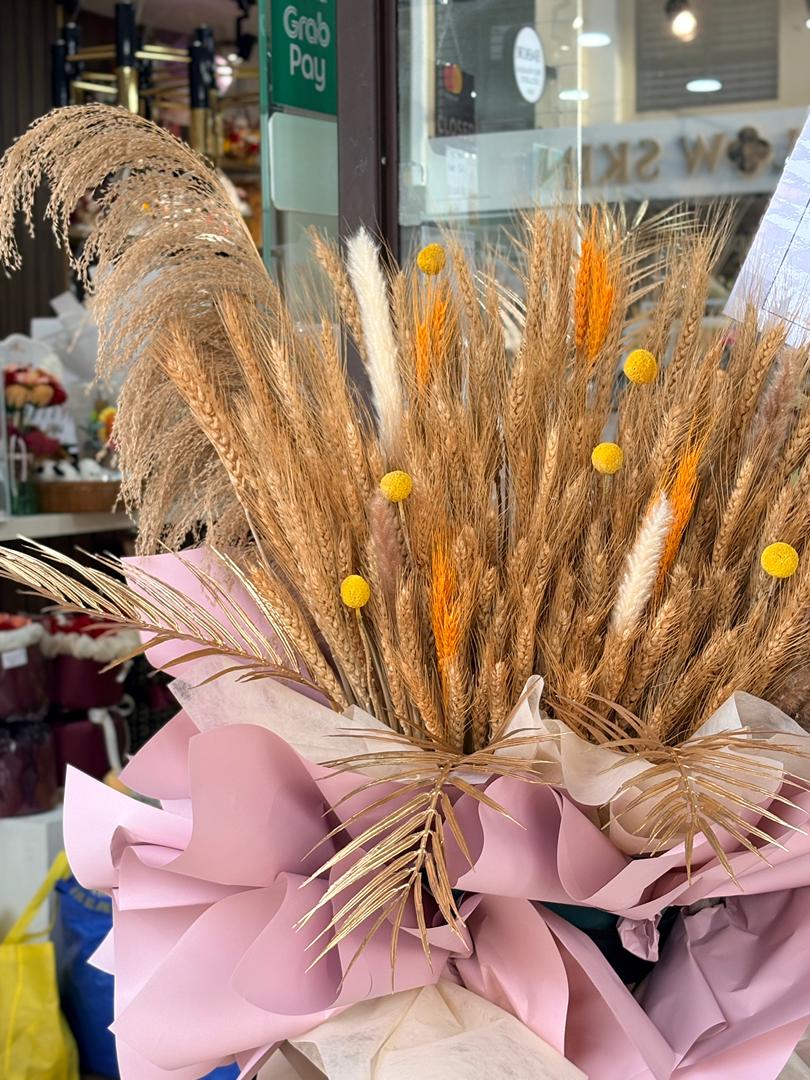 GOLDEN SERENITY - GRAND OPENING FLOWER STAND