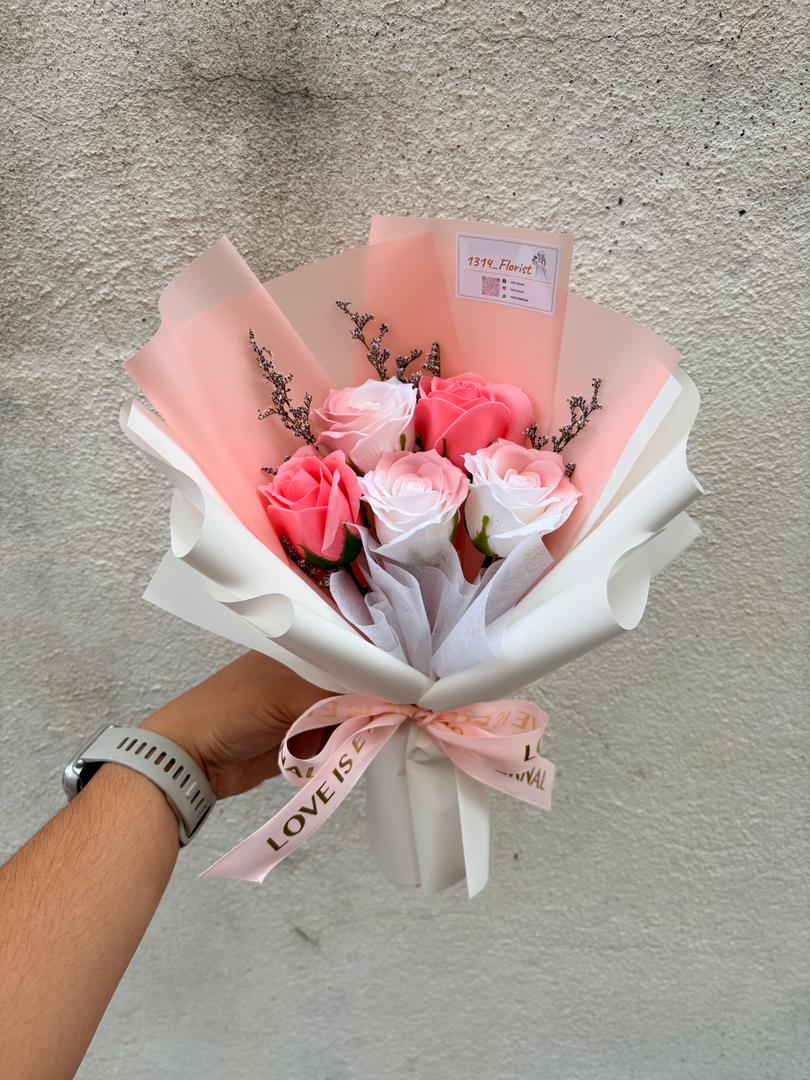 PASTEL AURA (LIGHT PINK)