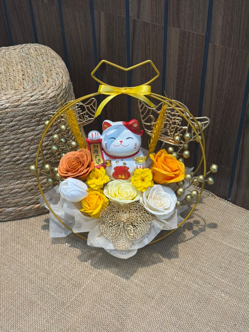 GILDED SOLSTICE - GRAND OPENING FLOWER BOUQUET