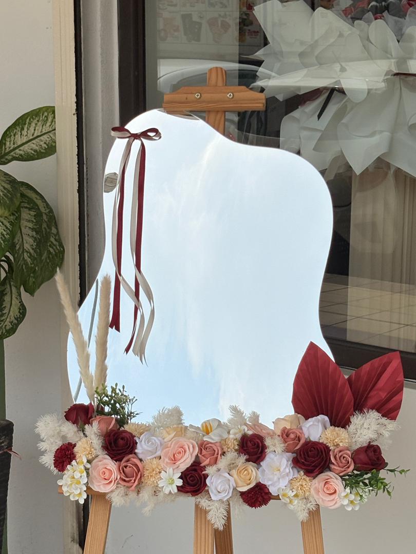 GRAND OPENING MIRROR FLOWER STAND - RED SERIES