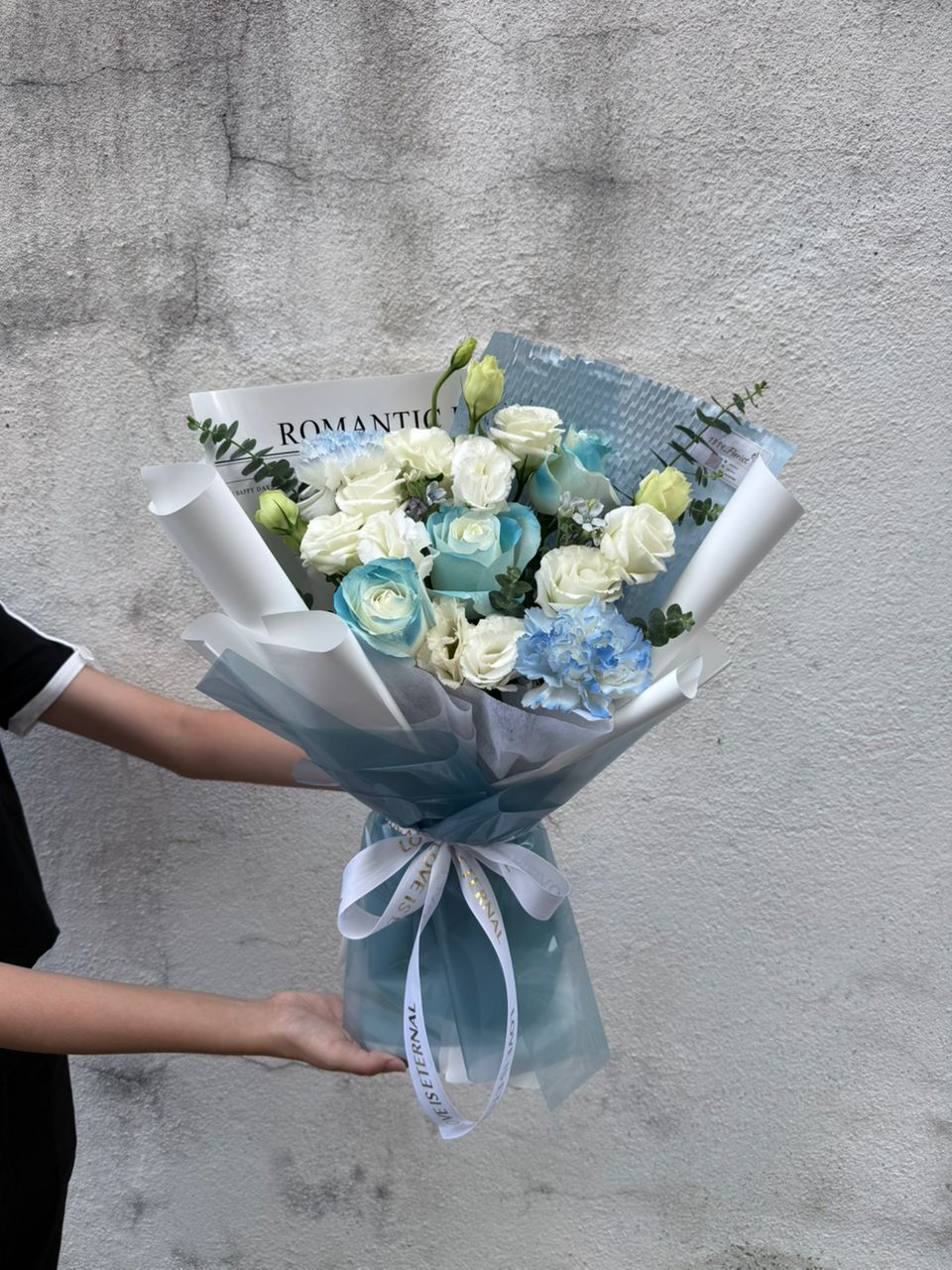 OCEAN WHISPER (BLUE)