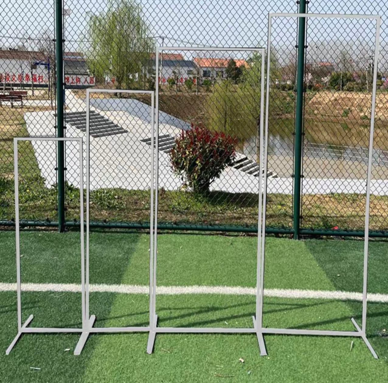 Rent -Stand Arch Square (White )