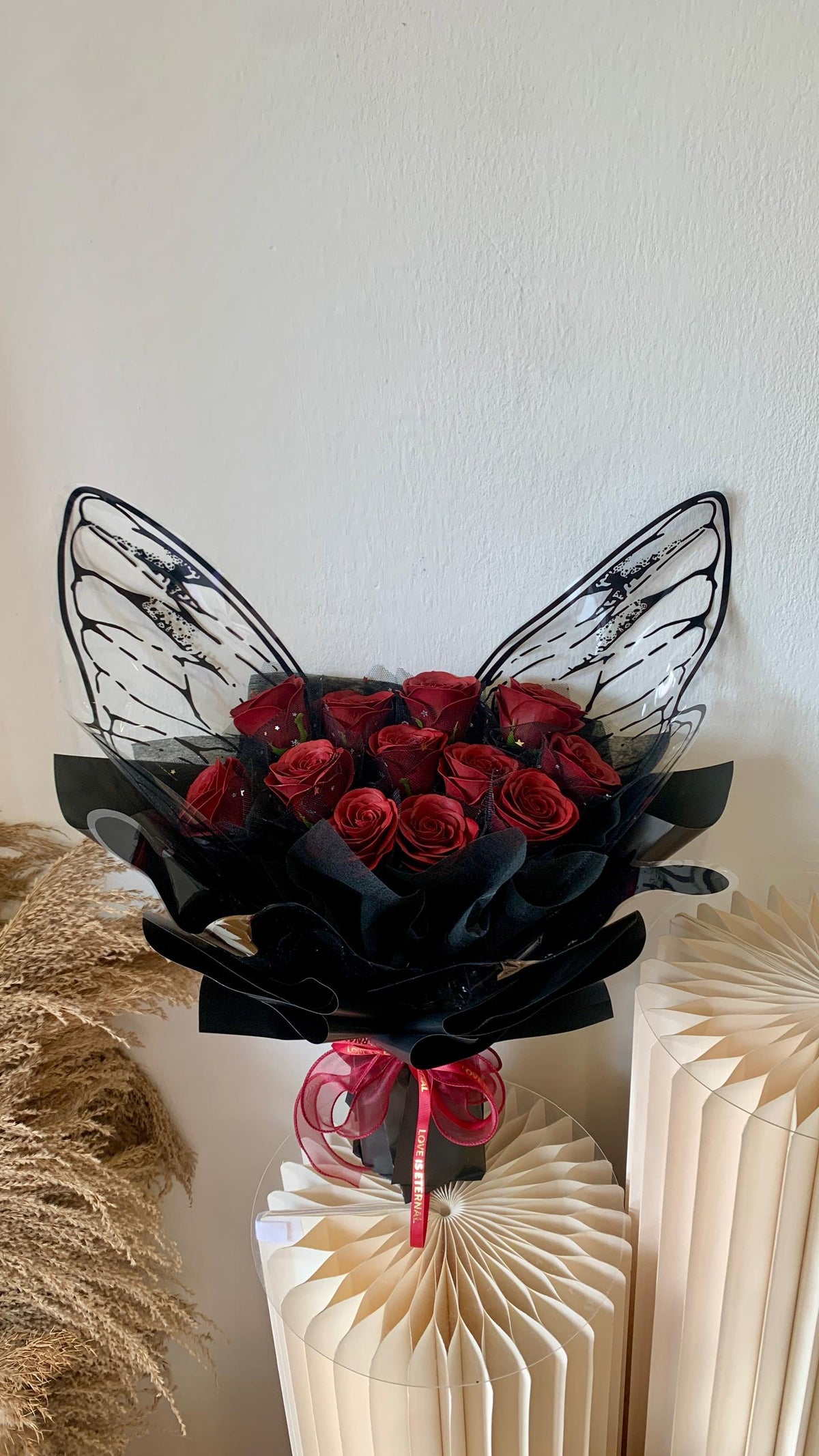 RED ROSE FLUTTER – 1314_Florist