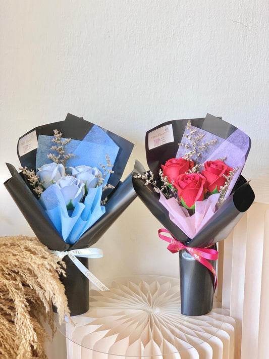 SWEET TRIO FLOWERS BOUQUET