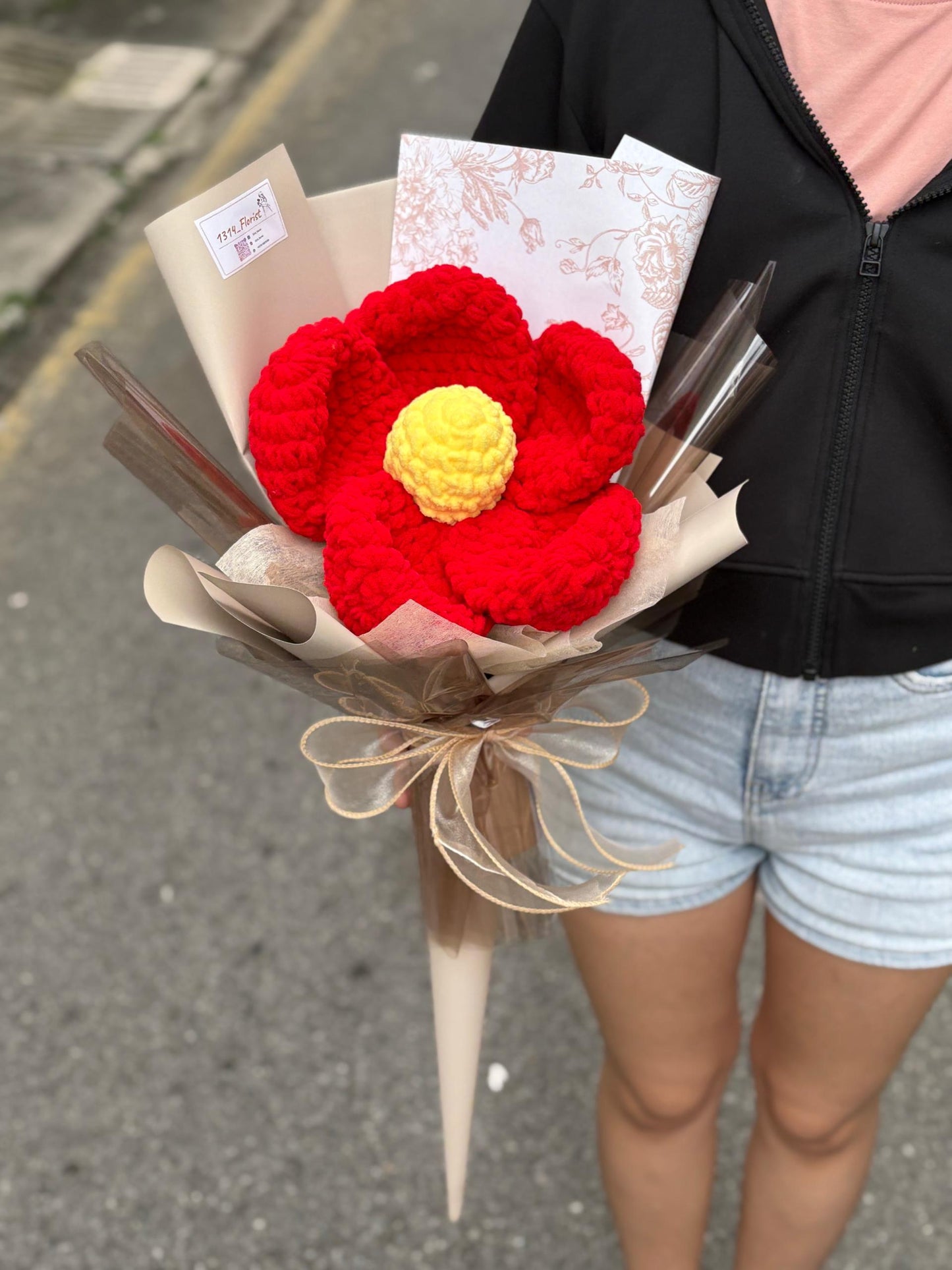 LARGE CROCHET FLOWERS (RED) 2.0