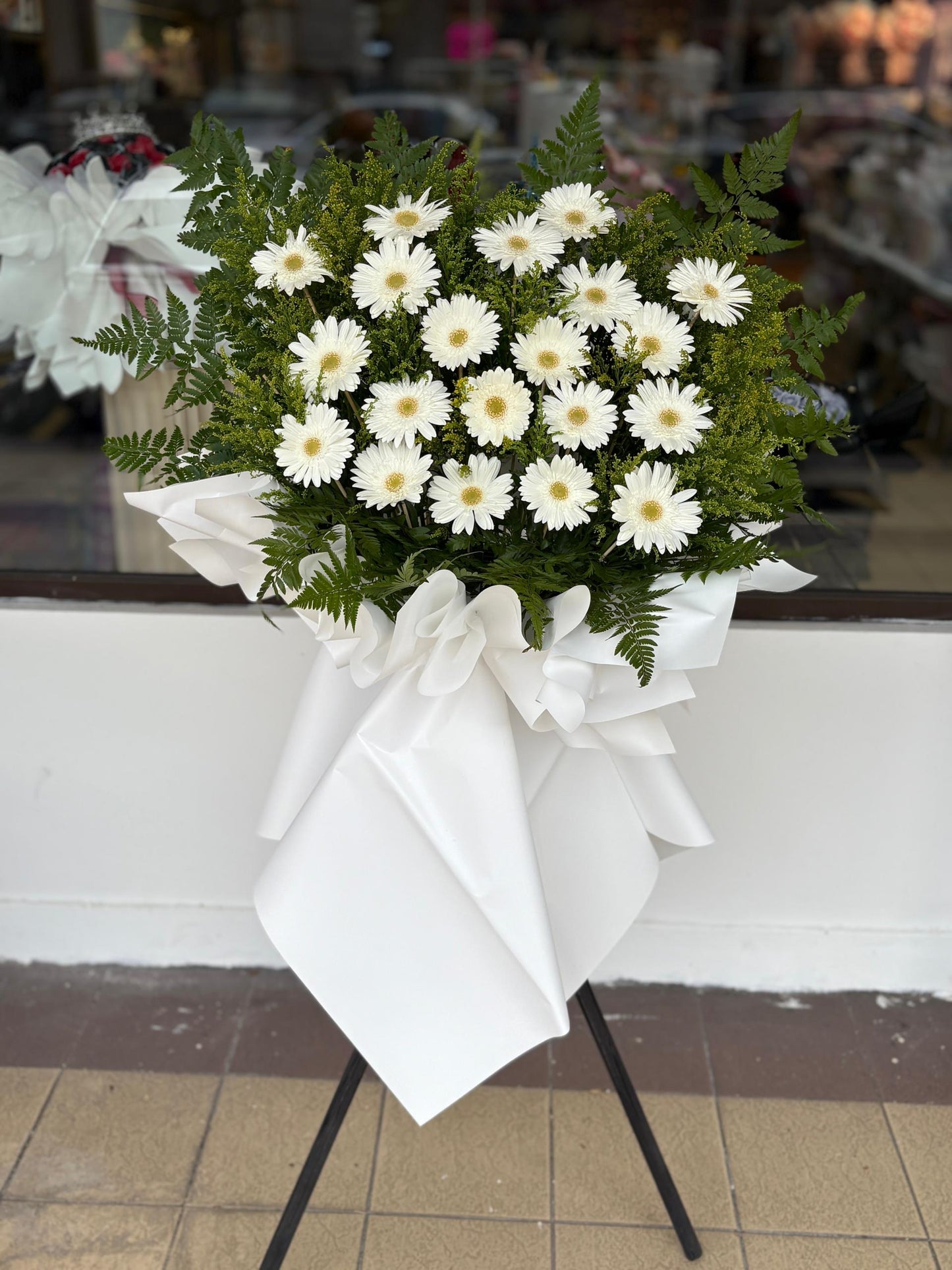 CONDOLENCES FLOWER STAND 20
