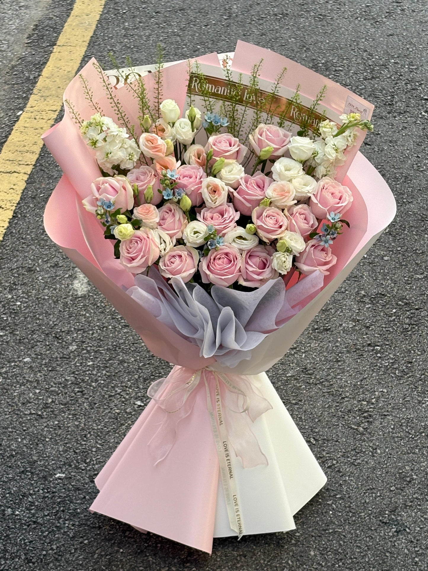 ENCHANTED LOVE BOUQUET 2.0