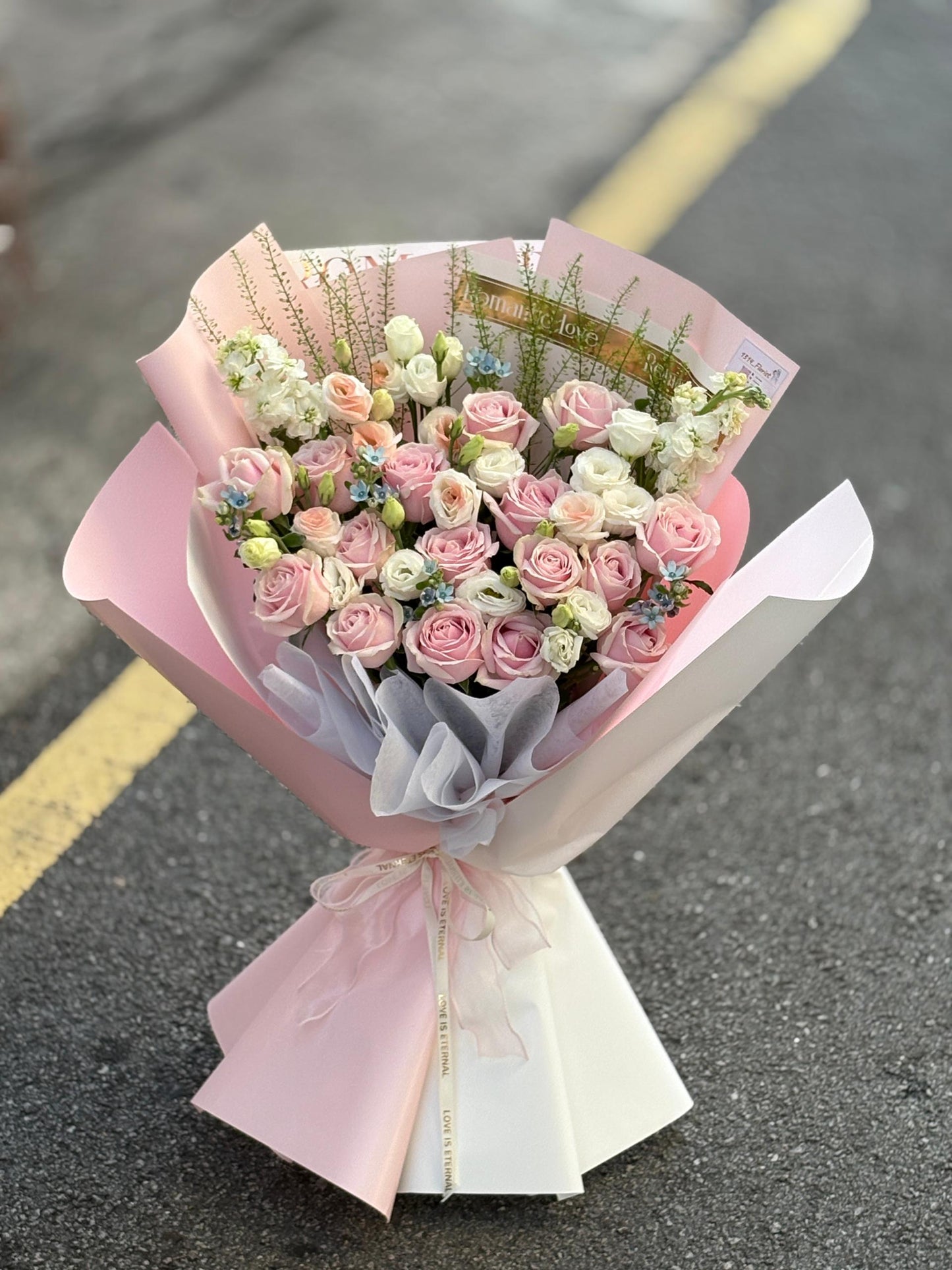 ENCHANTED LOVE BOUQUET 2.0