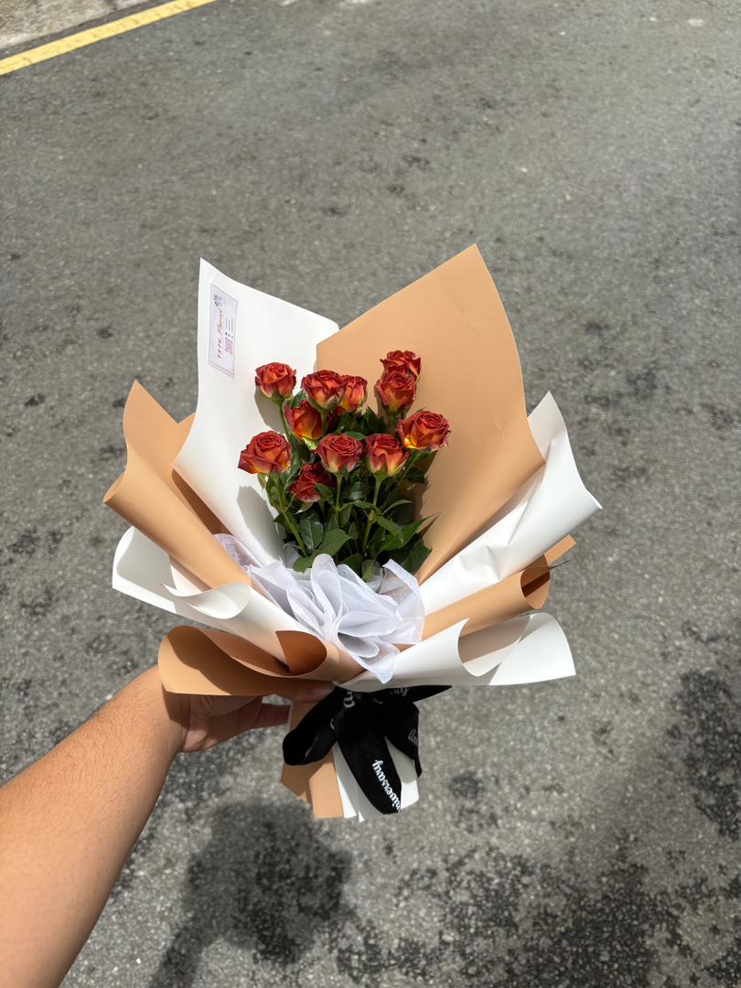 CHOCOLATE SPRAY ROSE