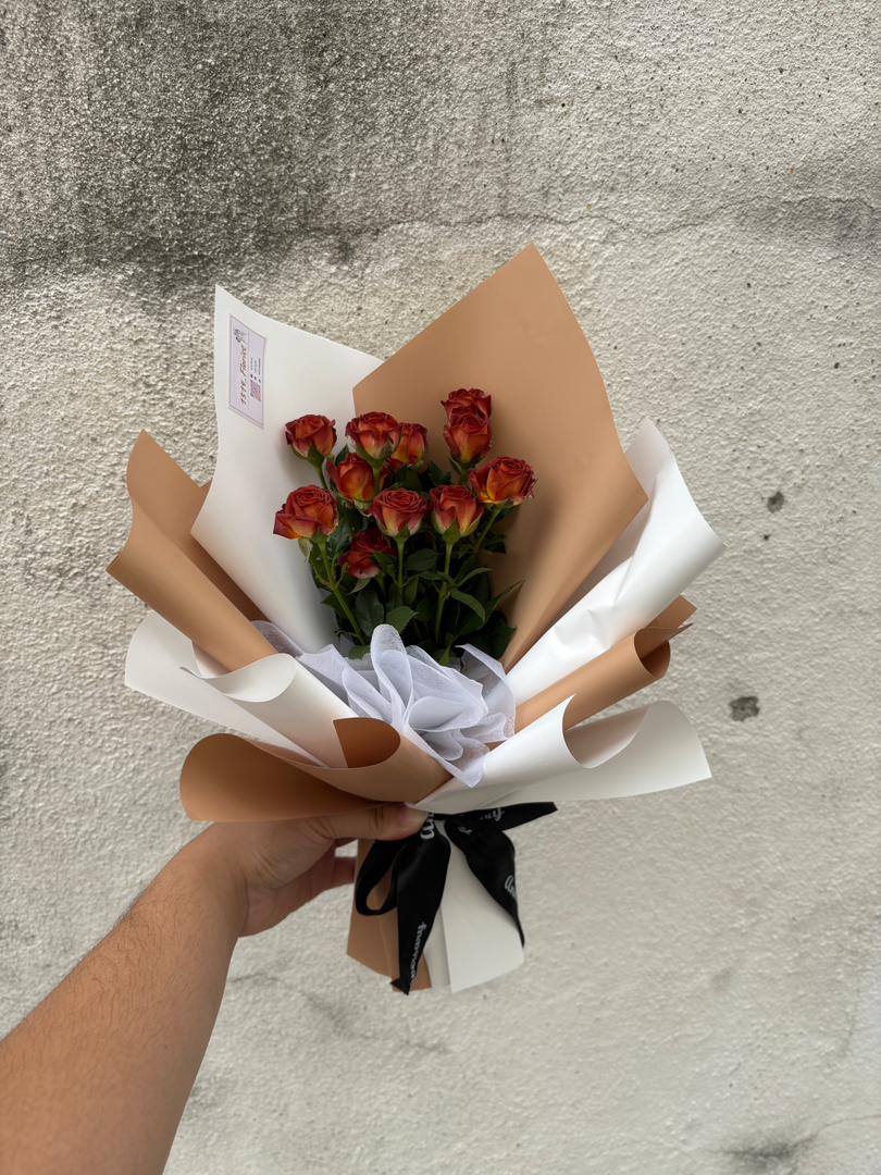 CHOCOLATE SPRAY ROSE