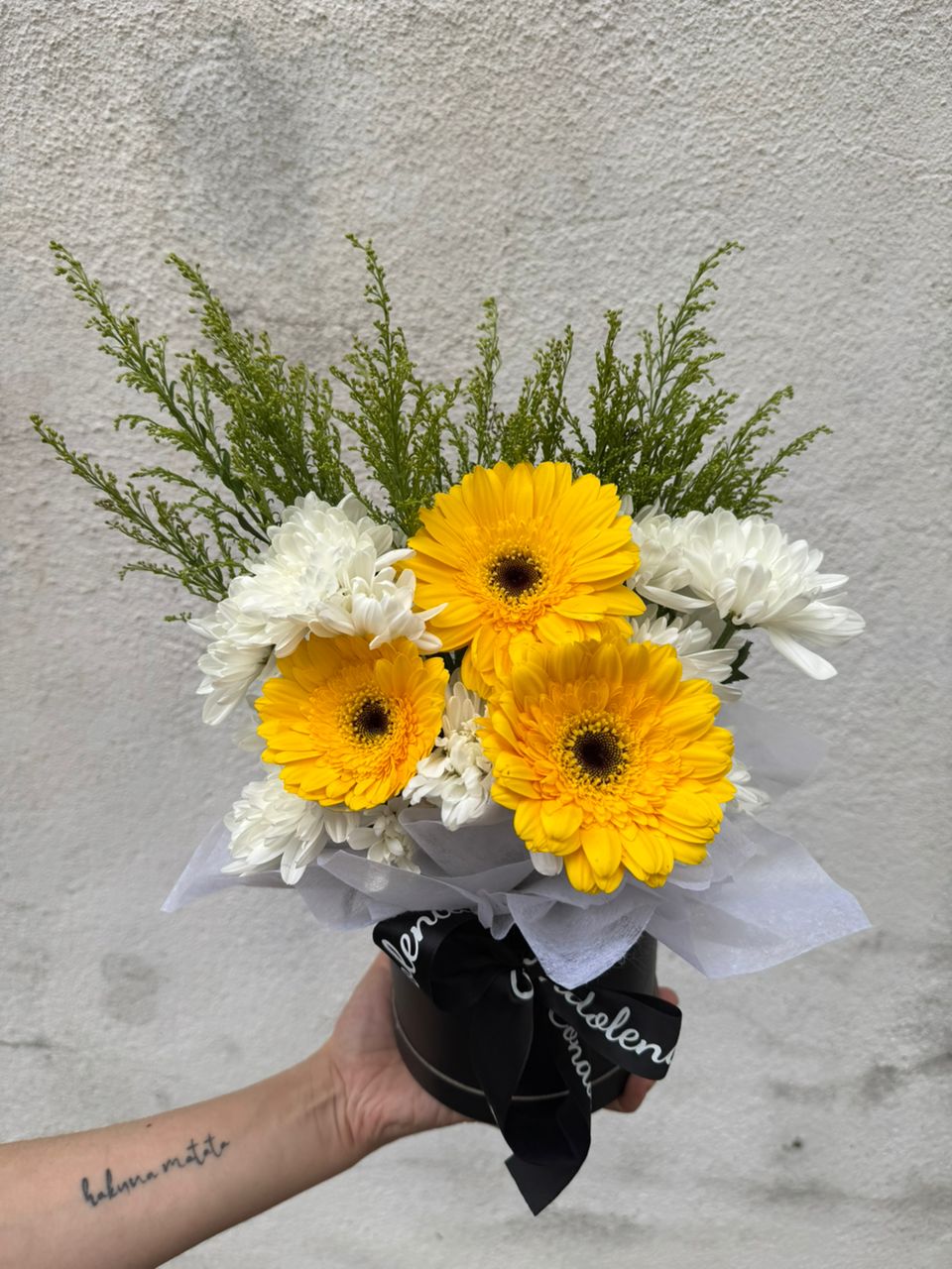 SUNLIT SYMPATHY BLOOMS