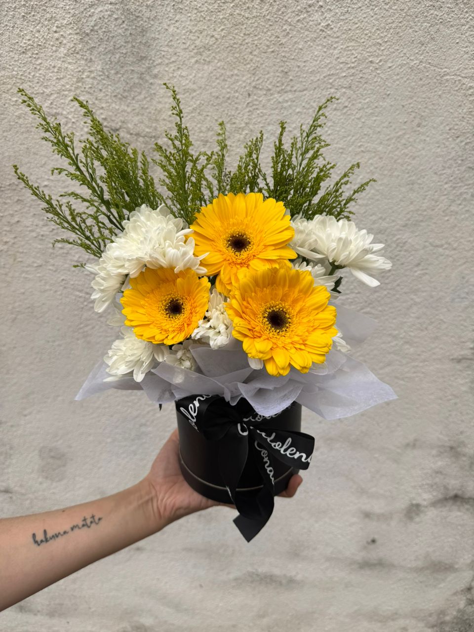 SUNLIT SYMPATHY BLOOMS