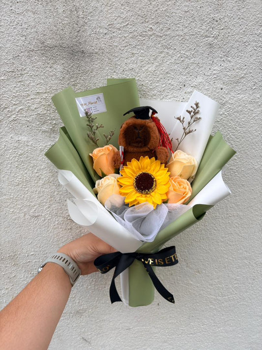 CAPYBARA SERIES CONVO BOUQUET (GREEN)