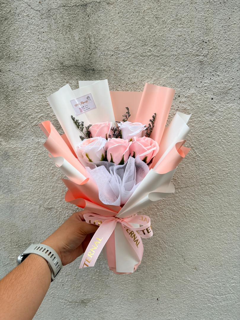 PASTEL AURA (PINK WHITE)