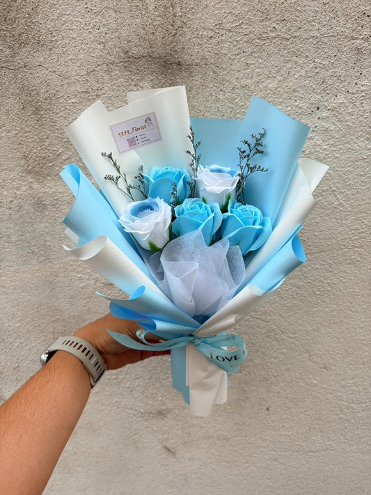 PASTEL AURA (LIGHT BLUE)