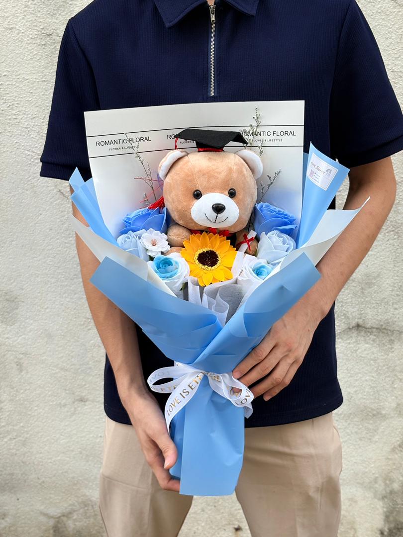 SCHOLARS BLOOM (SKY BLUE)