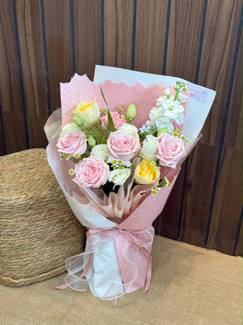 ROSEATE ROMANCE