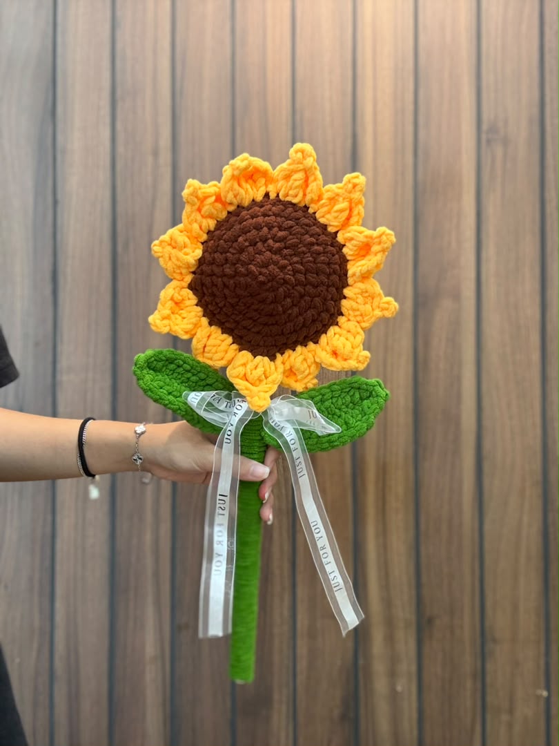 KNITTED SUNSHINE