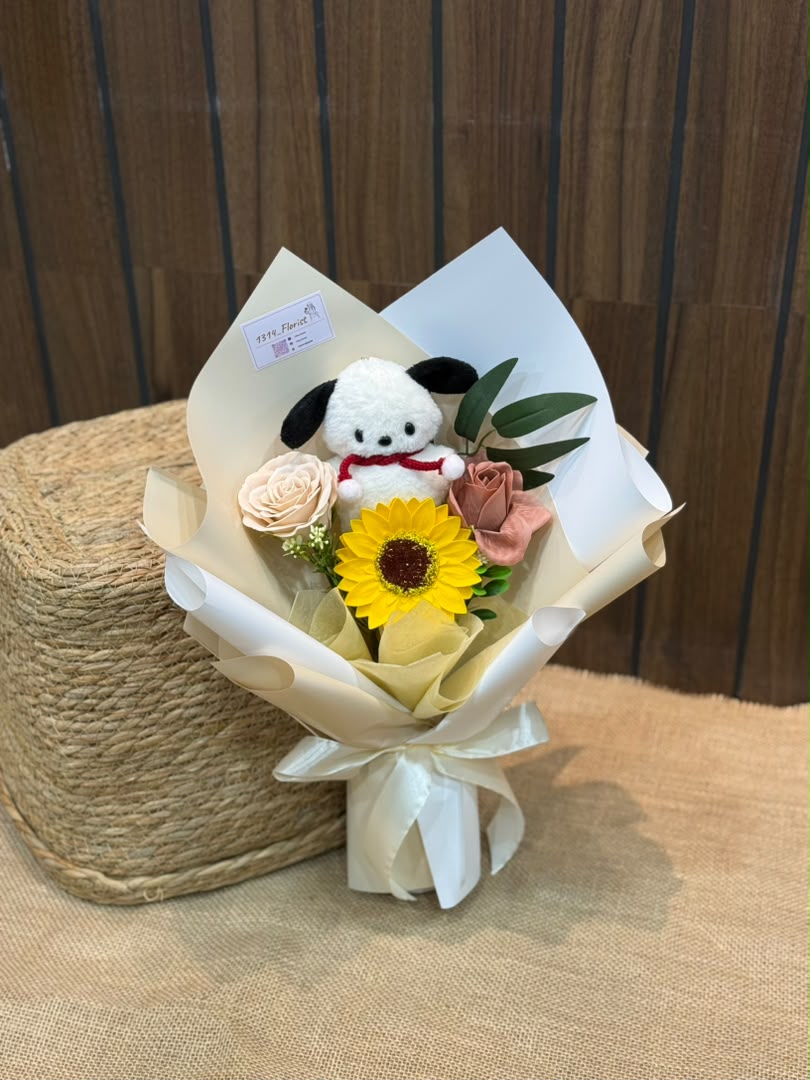 FLUFFY HUG BOUQUET