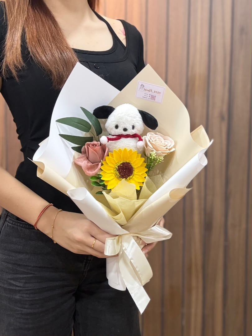 FLUFFY HUG BOUQUET