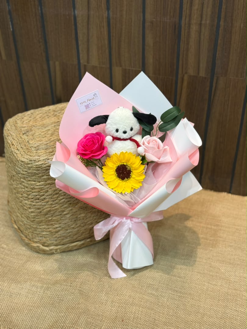 FLUFFY HUG BOUQUET