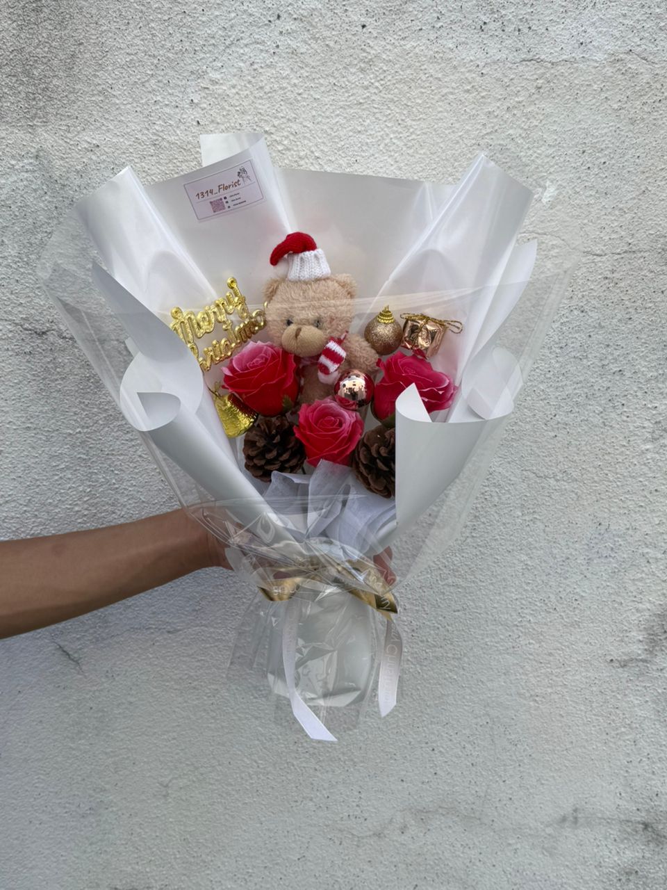 CHRISTMAS FLOWER BOUQUET V