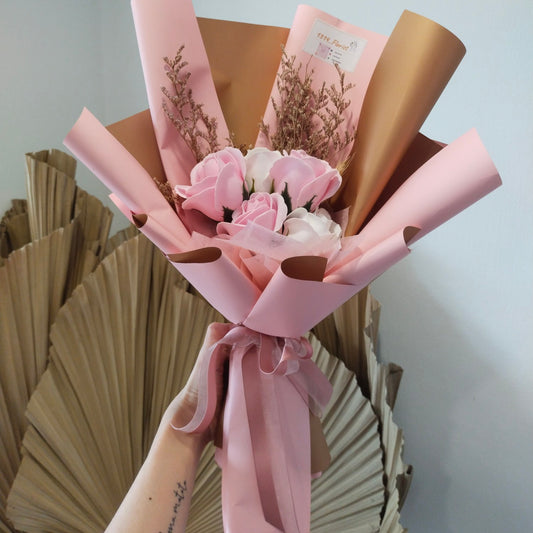 PINK & WHITE FLOWER BOUQUET