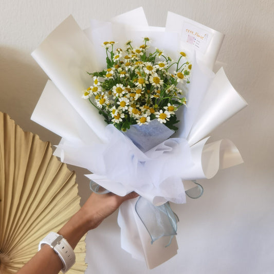 CHAMOMILE FRESH FLOWER BOUQUET